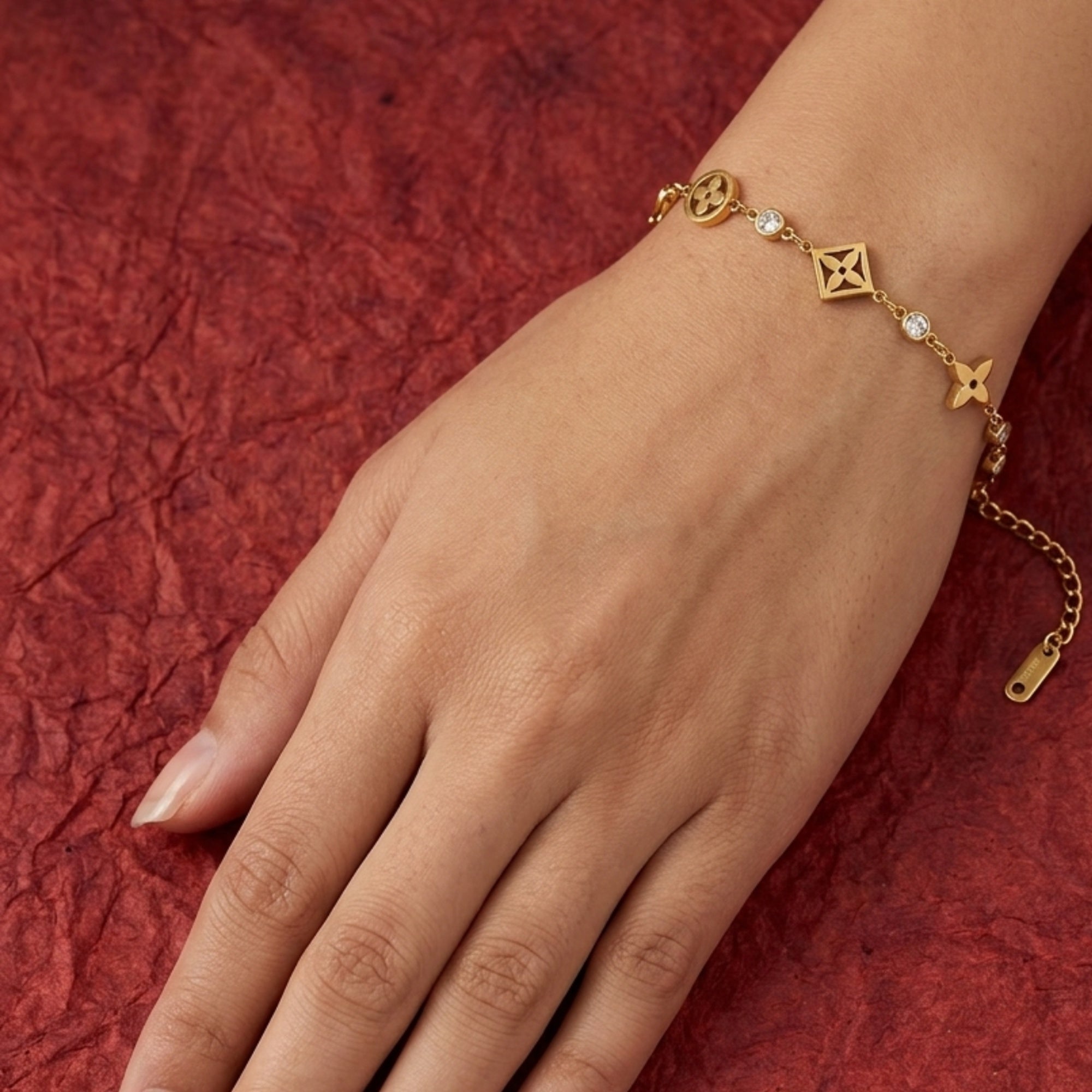 Golden bloom bracelet